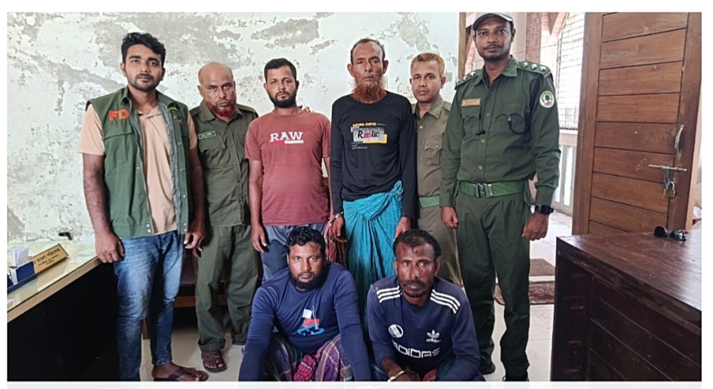 সুন্দরবনে নিষেধাজ্ঞা অমান্যে আটক ৪ জেলে কারাগারে