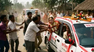 বরের গাড়ি থামিয়ে নববধূকে ‘অপহরণ’